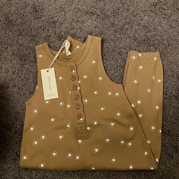 Quincy Mae Jumper - Picture 1 of 3